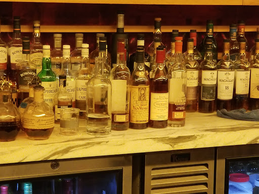 Lounge «Civil Cigar Lounge», reviews and photos, 5335 Wisconsin Ave NW, Washington, DC 20015, USA