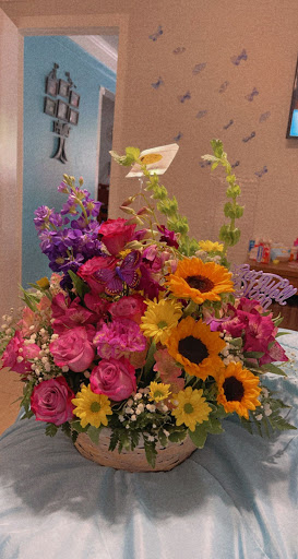 Florist «A Royal Bloom Flowers & Gifts», reviews and photos, 7252 W Oakland Park Blvd, Lauderhill, FL 33313, USA
