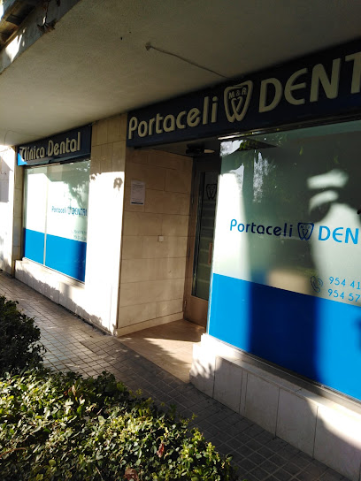 Información y opiniones sobre Clínica Dental Portaceli Dental de Sevilla