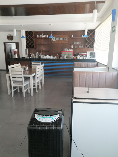 Restauran-Bar Isla del Carmen. - Blvd. Leovino Zavala 328, Independencia, 38982 Uriangato, Gto., Mexico