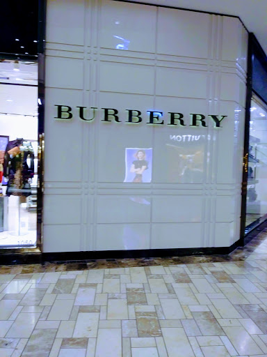 Clothing Store «Burberry», reviews and photos, 1151 Galleria Blvd, Roseville, CA 95678, USA