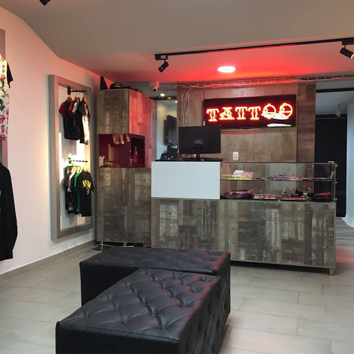 Cherry Ink Tattoo y Piercing Shop