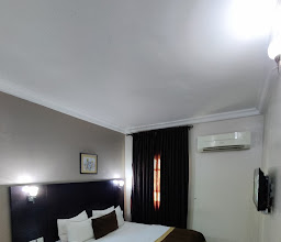 Neocourts Hotel photo