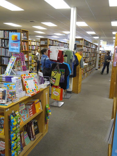 Book Store «Half Price Books», reviews and photos, 1321 SE Everett Mall Way, Everett, WA 98208, USA