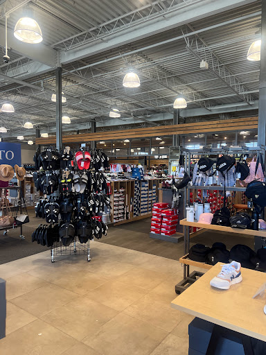 Shoe Store «DSW Designer Shoe Warehouse», reviews and photos, 43713 W Oaks Dr, Novi, MI 48377, USA