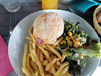 Hamburger du Restaurant BRASSERIE LES VISITEURS à Padirac - n°8