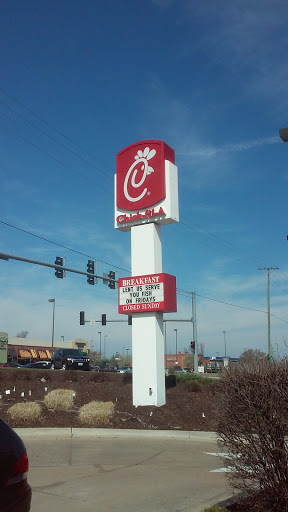 Fast Food Restaurant «Chick-fil-A», reviews and photos, 6180 Mid Rivers Mall Dr, St Peters, MO 63304, USA