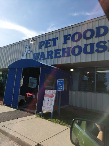 Pet Supply Store «Pet Food Warehouse», reviews and photos, 2500 Williston Rd, South Burlington, VT 05403, USA