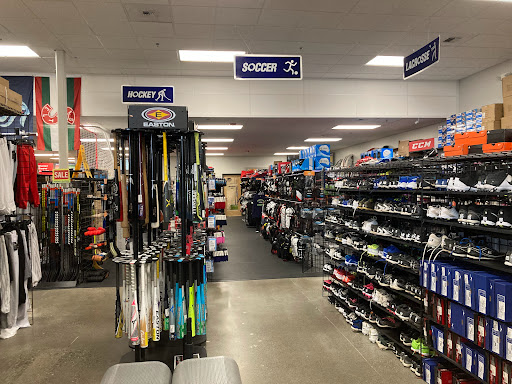 Sporting Goods Store «Play It Again Sports & Hockey», reviews and photos, 16929 WA-99 #110, Lynnwood, WA 98037, USA