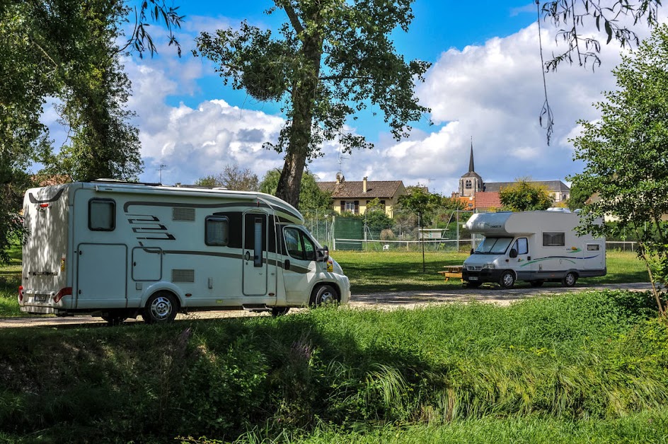 Aire de camping-car à Marcilly-en-Villette (Loiret 45)