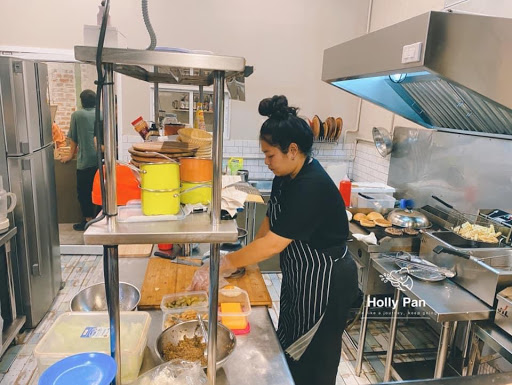 FIVE Loaves Burgers: Phuket Town