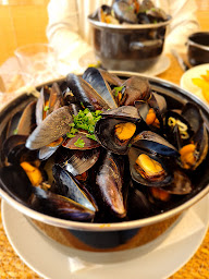 Photo n°84 de Au Doyen à Marseille4:00PM ()