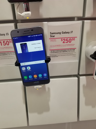 Cell Phone Store «T-Mobile», reviews and photos, 200 W Lincoln Ave, Anaheim, CA 92805, USA