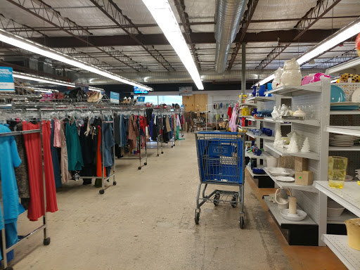 Thrift Store «Goodwill Central Texas - Macfarlane Center & Computer Works», reviews and photos