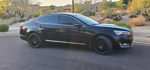 Tire Shop «Discount Tire Store - Phoenix, AZ», reviews and photos, 707 E Carefree Hwy, Phoenix, AZ 85085, USA