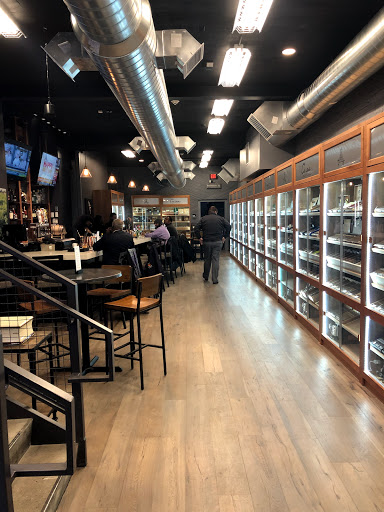 Tobacco Shop «Casa de Montecristo», reviews and photos, 1730 L St NW, Washington, DC 20036, USA