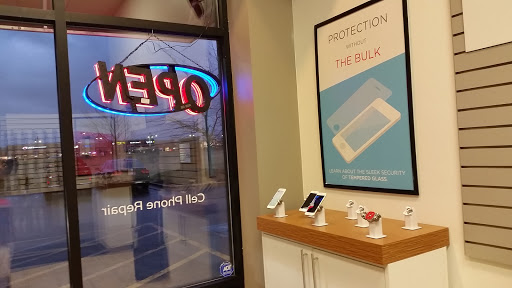 Mobile Phone Repair Shop «CPR Cell Phone Repair Huntley», reviews and photos, 12080 Princeton Dr, Huntley, IL 60142, USA