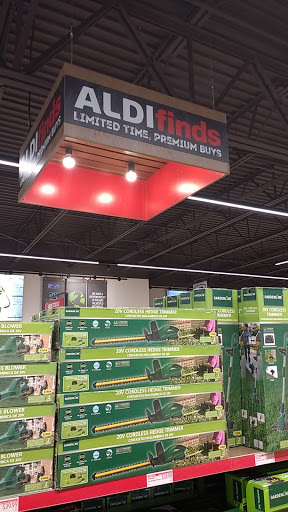 Supermarket «ALDI», reviews and photos, 7910 Tylersville Square Dr, West Chester Township, OH 45069, USA