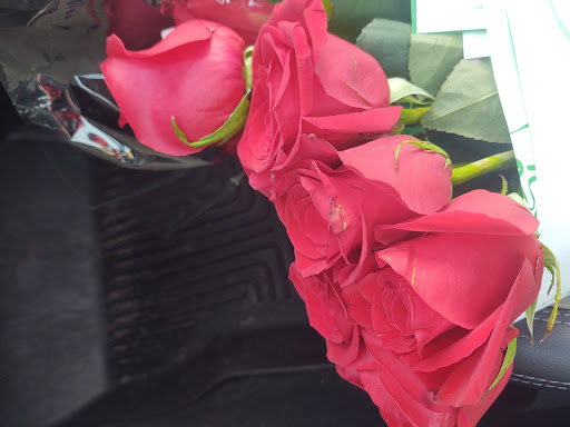 Florist «Thrifty Florist», reviews and photos, 211 S Telegraph Rd, Pontiac, MI 48341, USA