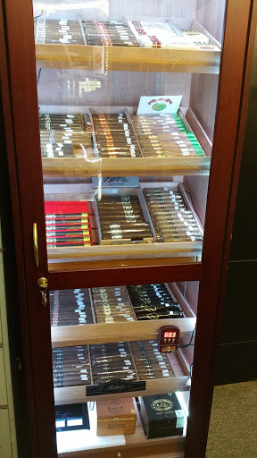 Tobacco Shop «The Boo-tique Smoke Shop & Vapor», reviews and photos, 676 N Main St, Wellington, OH 44090, USA