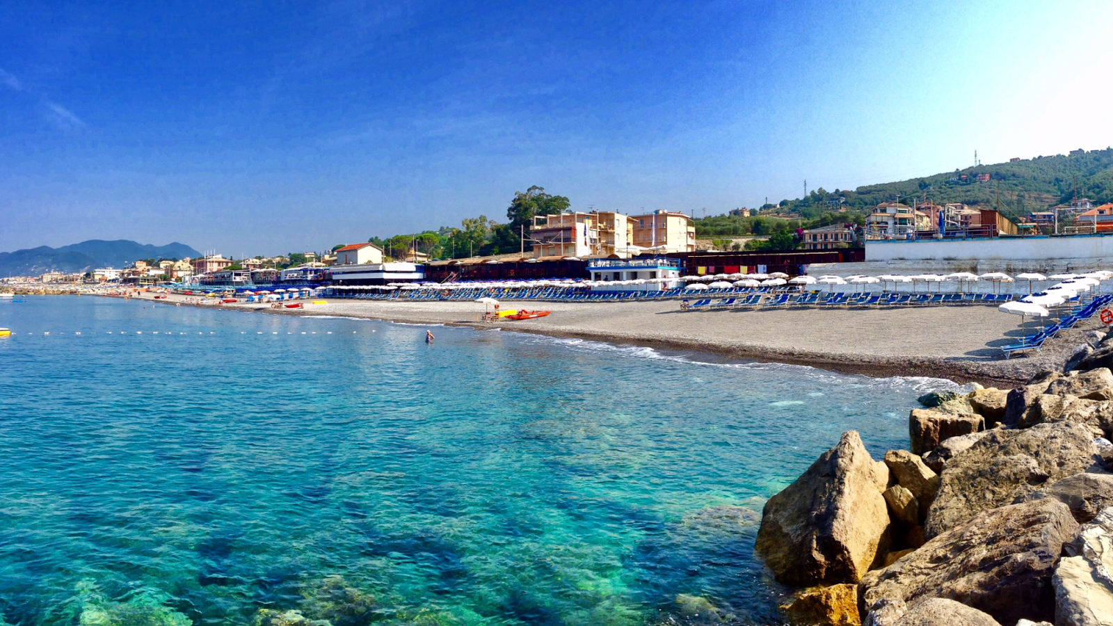 Lavagna beach photo #9