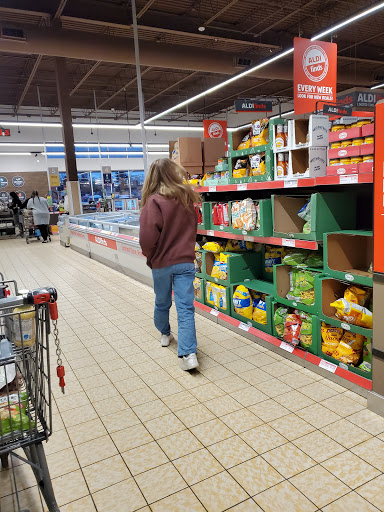 Supermarket «ALDI», reviews and photos, 728 Hartford Pike, Dayville, CT 06241, USA