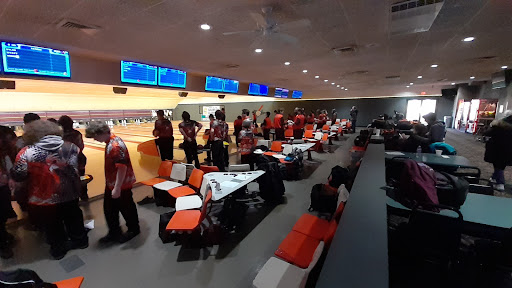 Bowling Alley «Rebman Recreation Inc», reviews and photos, 5300 Oberlin Ave, Lorain, OH 44053, USA