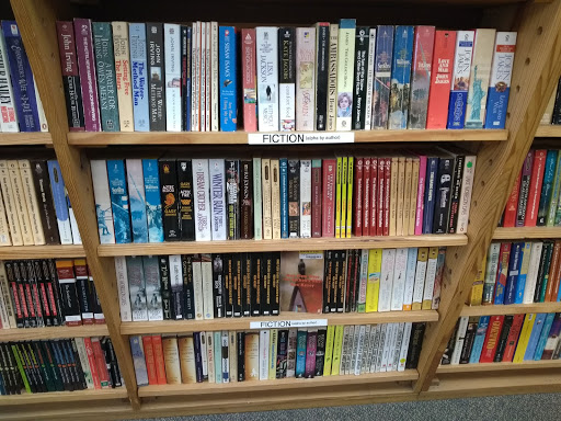 Book Store «Half Price Books», reviews and photos, 711 N Hwy 67, Cedar Hill, TX 75104, USA