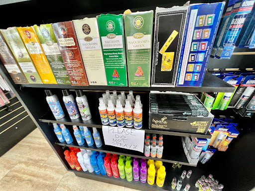 Tobacco Shop «Smoke Hut Smoke Shop», reviews and photos, 11902 Blue Ridge Boulevard g, Grandview, MO 64030, USA