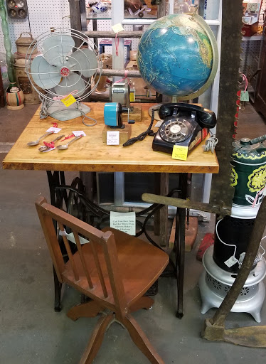 Flea Market «The Slatington Marketplace», reviews and photos, 8281 PA-873, Slatington, PA 18080, USA