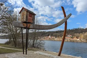 Kunstwerke an der Donau image