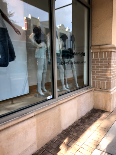 Clothing Store «Gap», reviews and photos, 400 S Park Ave, Winter Park, FL 32789, USA