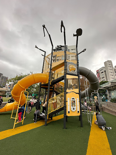 建成公园 共融式儿童游戏场