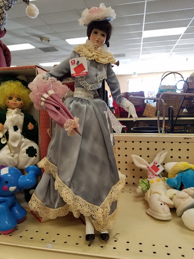 Thrift Store «Goodwill», reviews and photos, 26883 Bouquet Canyon Rd, Santa Clarita, CA 91350, USA