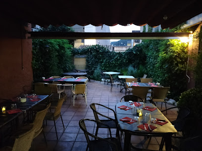 L, ARGOLLA PIZZERIA-HOTEL. Obert cada nit (19:30 h - Carrer del Firal, 36, 17430 Santa Coloma de Farners, Girona, Spain