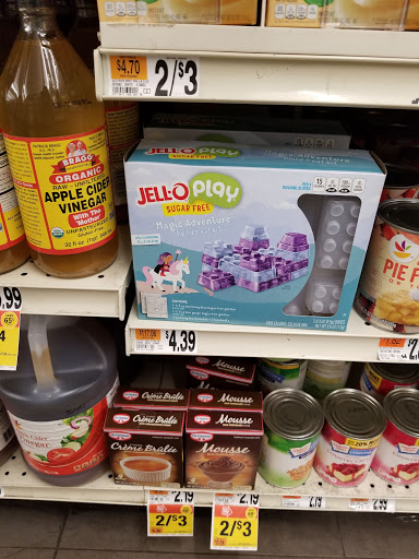 Grocery Store «Stop & Shop», reviews and photos, 105 Alewife Brook Pkwy, Somerville, MA 02144, USA
