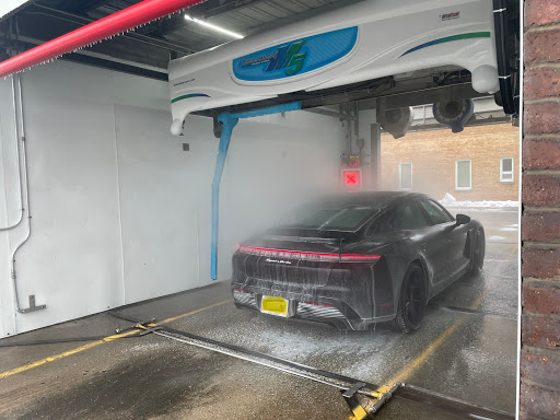 Car Wash «Spirit of America Car Wash», reviews and photos, 659 E Ogden Ave, Naperville, IL 60563, USA