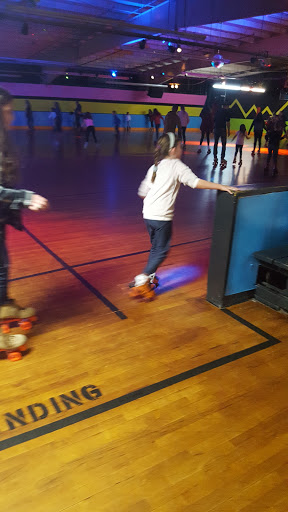 Sporting Goods Store «Hyde Park Roller Magic», reviews and photos, 4178 Albany Post Rd, Hyde Park, NY 12538, USA