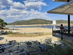Playa El Muro'in fotoğrafı uçurumlarla desteklenmiş