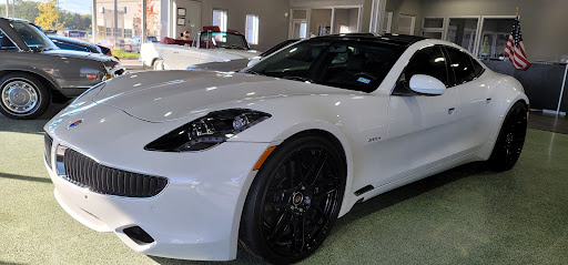 Car Dealer «LUXURY CAR OUTLET», reviews and photos, 751 W Roosevelt Rd, Lombard, IL 60106, USA