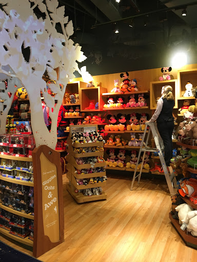 Toy Store «Disney Store», reviews and photos, 1961 Chain Bridge Rd, McLean, VA 22102, USA