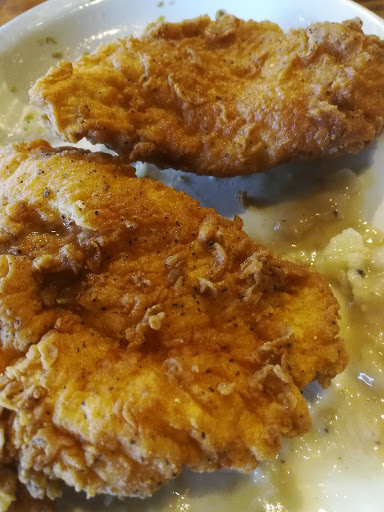 American Restaurant «Cracker Barrel Old Country Store», reviews and photos, 5706 Northridge Dr, Gurnee, IL 60031, USA