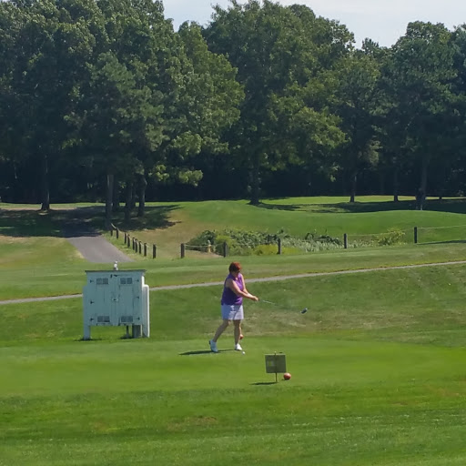 Country Club «Squirrel Run Country Club», reviews and photos, 32 Elderberry Dr, Plymouth, MA 02360, USA