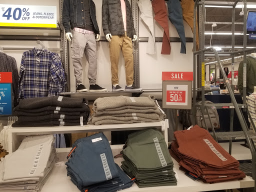 Clothing Store «Old Navy», reviews and photos, 1250 S Washington St, North Attleborough, MA 02760, USA