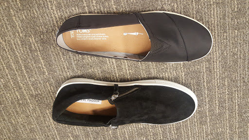 Department Store «Nordstrom Rack», reviews and photos, 3363 E Foothill Blvd, Pasadena, CA 91107, USA