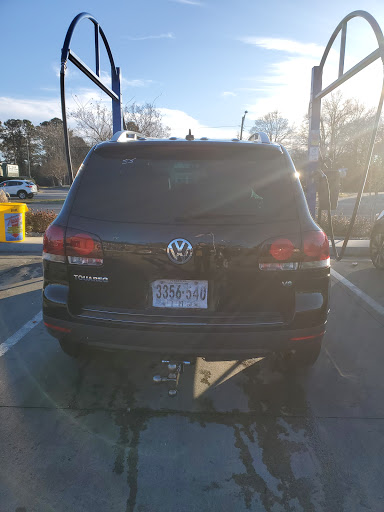 Car Wash «Rip Tide Car Wash», reviews and photos, 2214 E Little Creek Rd, Norfolk, VA 23518, USA