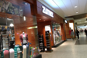 Zumiez