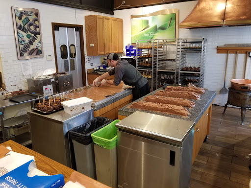 Chocolate Shop «Rocky Mountain Chocolate Factory», reviews and photos, 1419 1st Ave, Seattle, WA 98101, USA