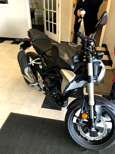 Honda Dealer «Des Plaines Honda», reviews and photos, 550 Northwest Hwy, Des Plaines, IL 60016, USA