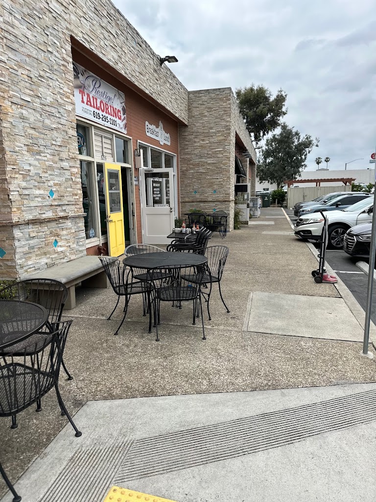 Lunch Box Cafe & Deli 91942